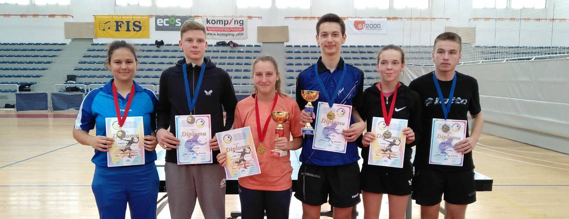 juniori 2108 19 top8 1 medalje